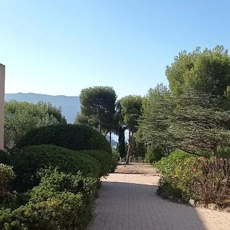 Appartamento Bleu Cassis-vintage -3 Ch- Magnifique Vue Mer- Parking Gratuit Et Jardin Cassis