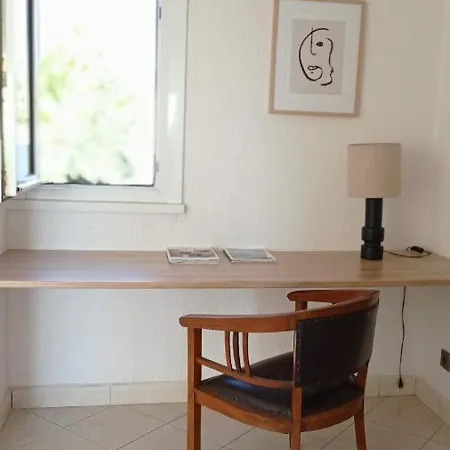 Bleu Cassis-vintage -3 Ch- Magnifique Vue Mer- Parking Gratuit Et Jardin Lägenhet *