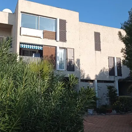 Appartamento Bleu Cassis-vintage -3 Ch- Magnifique Vue Mer- Parking Gratuit Et Jardin Cassis